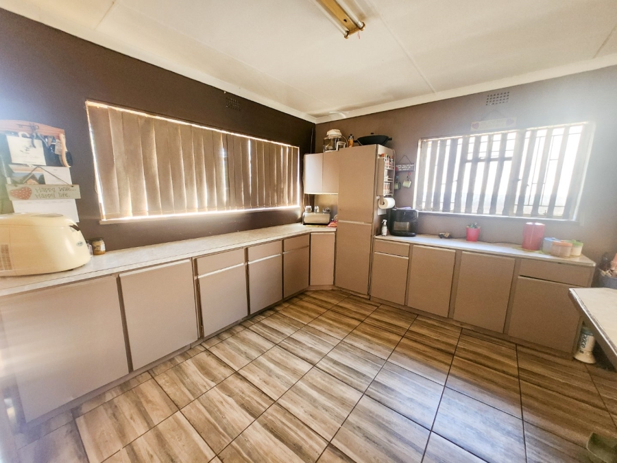 4 Bedroom Property for Sale in Stilfontein Ext 4 North West